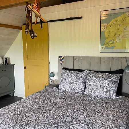 Domstate Bed and Breakfast Ee Exteriör bild